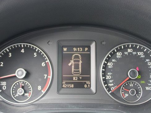 Used 2015 Volkswagen Eos Komfort image 24