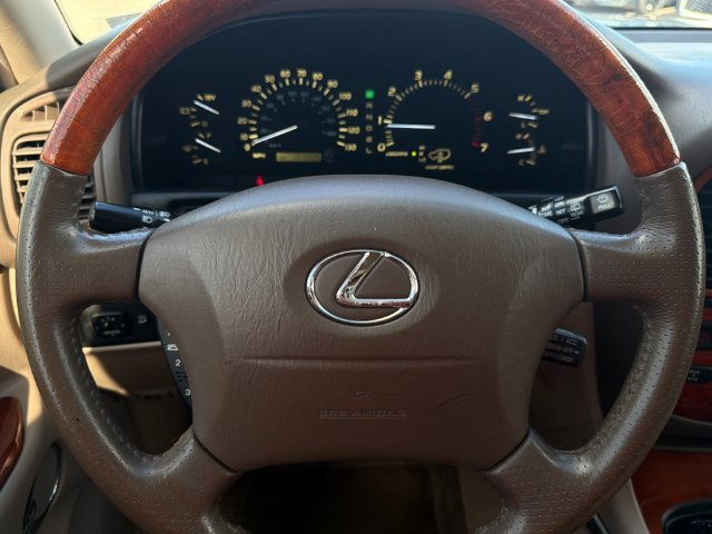 Used 2001 Lexus LX 470 4WD image 23