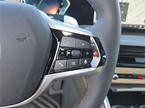 New 2026 BMW 330i xDrive Sedan w/ Convenience Package image 30