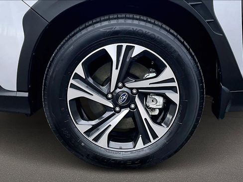 Used 2024 Subaru Crosstrek 2.0i Premium w/ Crosstrek Mirror Package image 8