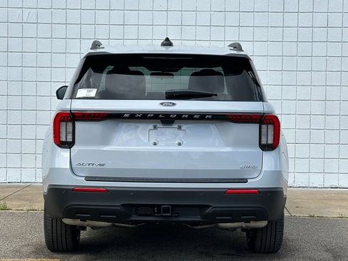 New 2026 Ford Explorer Active image 5