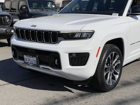 Certified 2023 Jeep Grand Cherokee Overland image 11