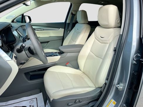 New 2026 Cadillac XT5 Premium Luxury w/ Driver Assist Package AWD/4WD image 15