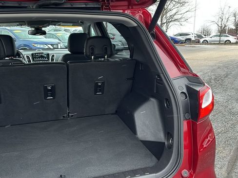 Used 2018 Chevrolet Equinox Premier image 33