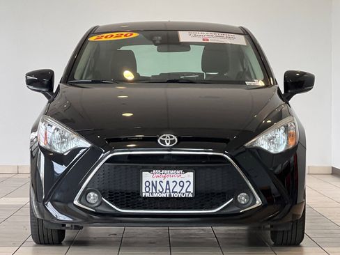 Certified 2020 Toyota Yaris LE image 9