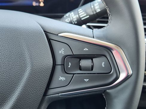 New 2026 Chevrolet Trax ACTIV w/ Sunroof Package image 30