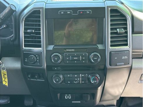 Used 2018 Ford F250 XLT w/ XLT Value Package AWD/4WD image 18