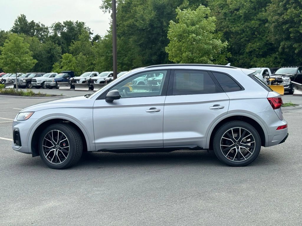 Used 2023 Audi SQ5 Premium Plus w/ Premium Plus Package AWD/4WD image 3