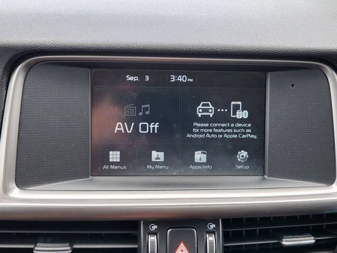 Used 2018 Kia Optima S FWD image 21