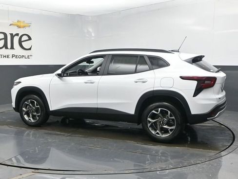 New 2026 Chevrolet Trax LT w/ Driver Confidence Package image 30