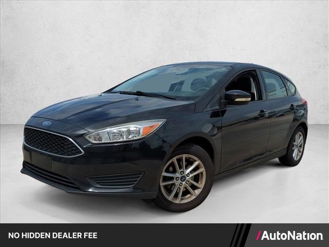 Used 2015 Ford Focus SE FWD image 1