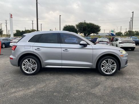 Used 2018 Audi Q5 2.0T Premium Plus w/ Premium Plus Package AWD/4WD image 4