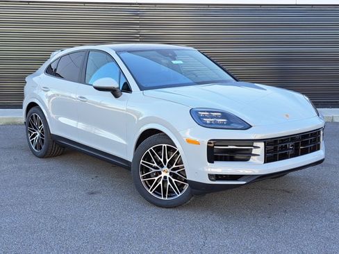 Used 2026 Porsche Cayenne Coupe image 9