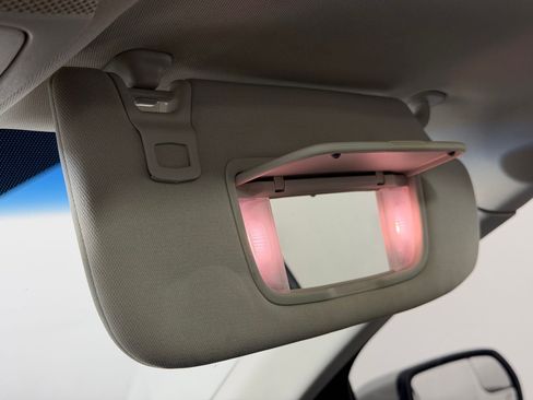 Used 2018 Ford Edge Titanium w/ Equipment Group 301A image 28