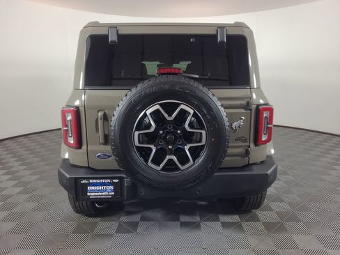 Used 2025 Ford Bronco Outer Banks image 4