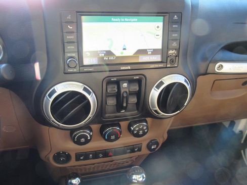 Used 2017 Jeep Wrangler Unlimited Sahara w/ Dual Top Group image 22