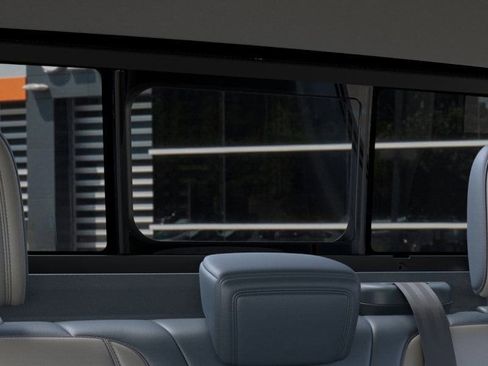 New 2025 Ford Maverick Lariat w/ 4K Tow Package image 24