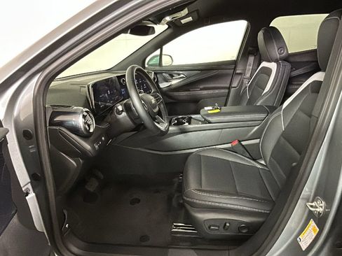 Used 2024 Chevrolet Blazer EV LT AWD/4WD image 14