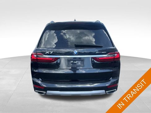 Used 2022 BMW X7 xDrive40i w/ Premium Package AWD/4WD image 3