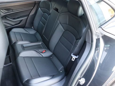 Used 2022 Porsche Taycan 4 Cross Turismo image 42