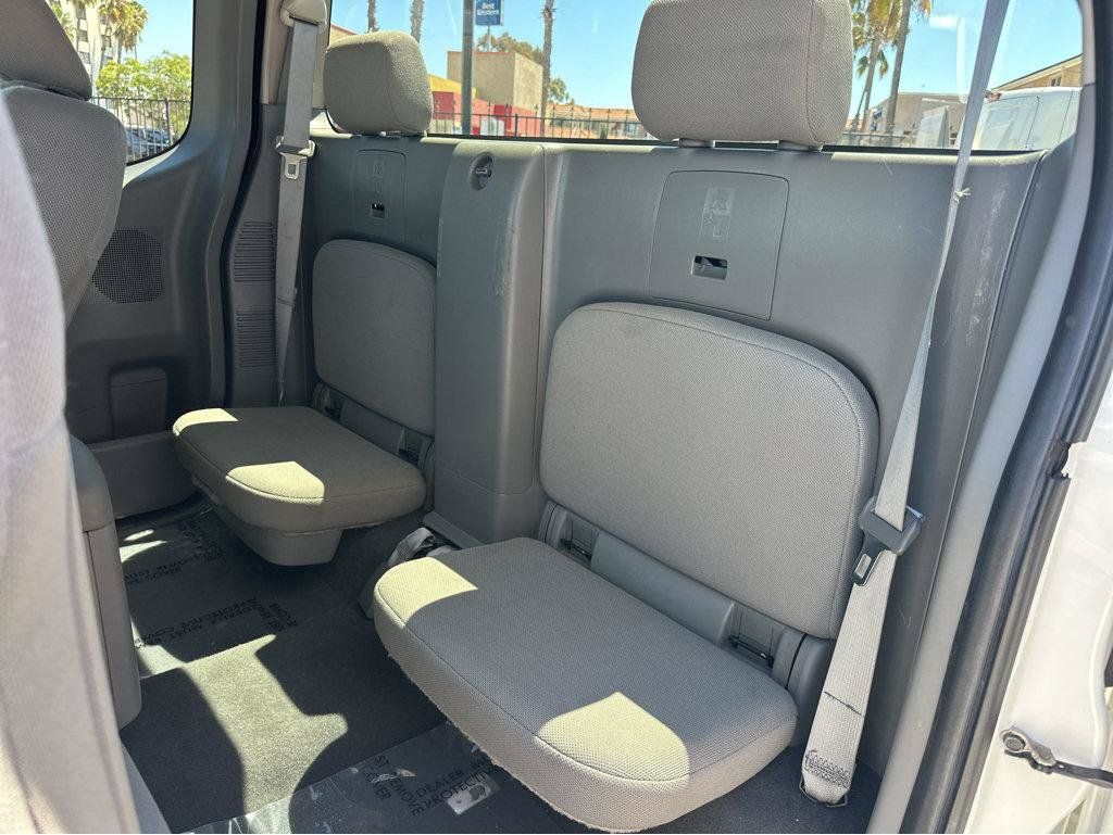 Used 2021 Nissan Frontier S RWD image 9