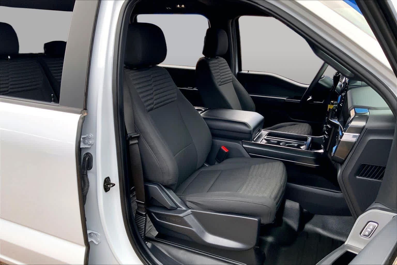 Used 2022 Ford F150 XL w/ STX Appearance Package RWD image 9