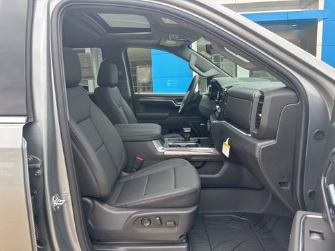 New 2026 Chevrolet Silverado 1500 LTZ w/ LTZ Premium Package AWD/4WD image 22