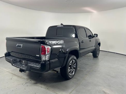 Used 2023 Toyota Tacoma TRD Sport AWD/4WD image 7