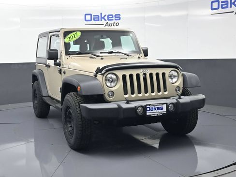 Used 2017 Jeep Wrangler Sport AWD/4WD image 2