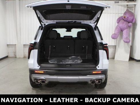 New 2026 Chevrolet Traverse Z71 w/ LPO, Floor Liner Package AWD/4WD image 33