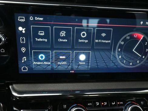 Used 2022 GMC Sierra 1500 AT4 w/ AT4 Preferred Package image 17