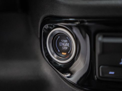 Used 2025 Chevrolet Silverado 2500 LT w/ Trail Boss Package image 38