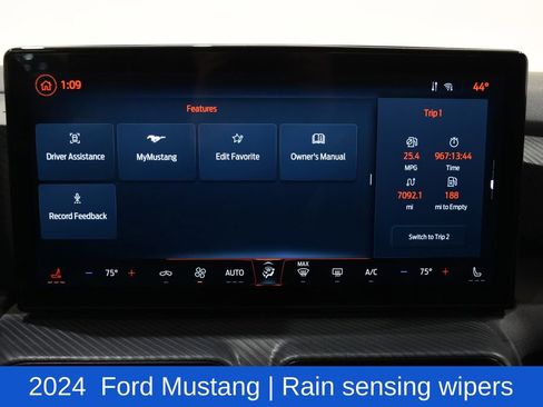 Used 2024 Ford Mustang Convertible image 23