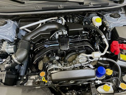 Used 2025 Subaru Crosstrek 2.0i Premium image 34