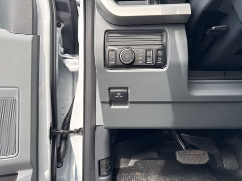 New 2026 Ford F350 XLT w/ FX4 Off-Road Package AWD/4WD image 40