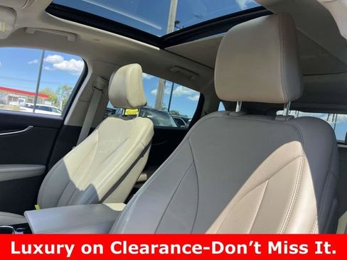 Used 2021 Lincoln Nautilus Reserve image 13