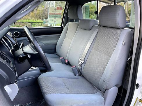 Used 2010 Toyota Tacoma 2WD Regular Cab image 7