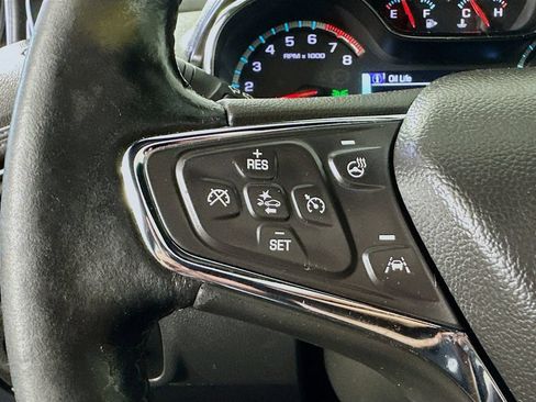 Used 2017 Chevrolet Cruze Premier FWD image 11