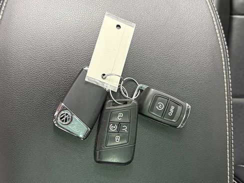 Used 2022 Volkswagen Atlas SE AWD/4WD image 34