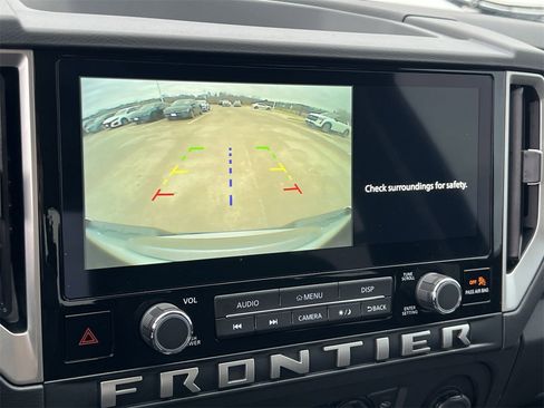 Certified 2025 Nissan Frontier SV w/ SV Convenience Package image 17