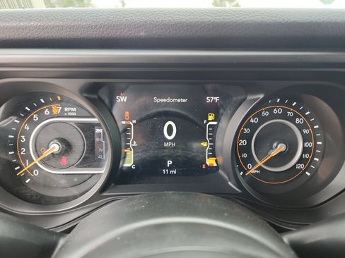 New 2025 Jeep Gladiator Willys image 11