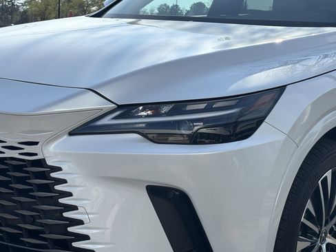 Used 2025 Lexus RX 350 Premium Plus w/ Accessory Package (Z1) image 6