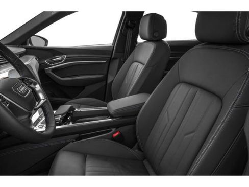 Used 2021 Audi e-tron Premium AWD/4WD image 9