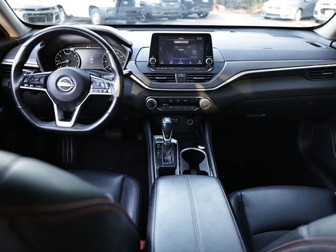 Used 2024 Nissan Altima 2.5 SR image 14