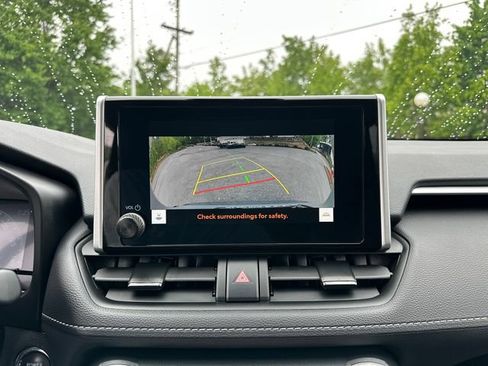 Certified 2025 Toyota RAV4 XLE AWD/4WD image 41
