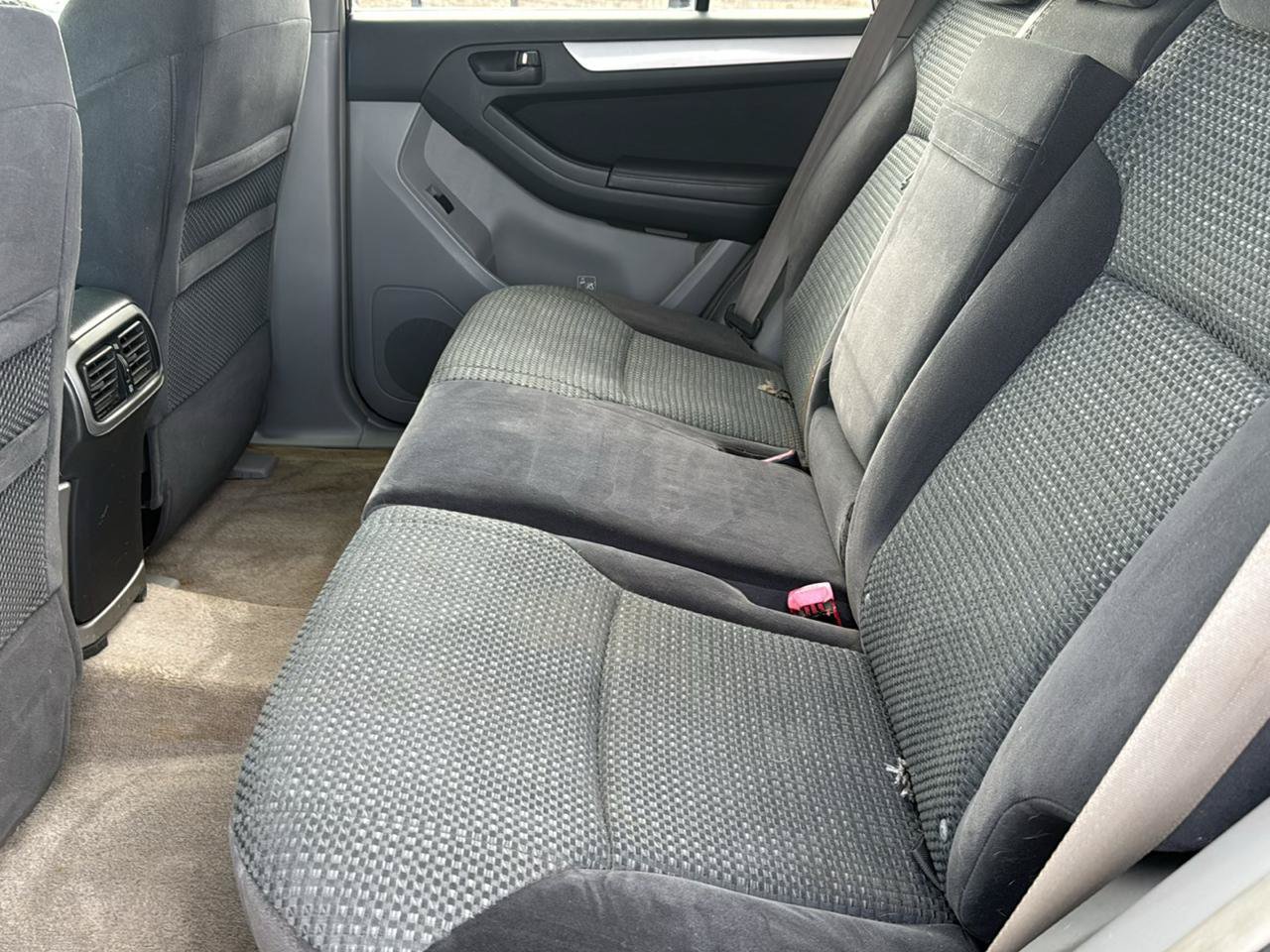 Used 2005 Toyota 4Runner SR5 AWD/4WD image 38