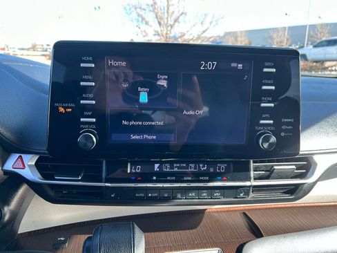 Used 2022 Toyota Sienna XLE image 20