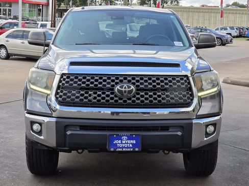 Used 2018 Toyota Tundra SR5 w/ SR5 Upgrade Package RWD image 3