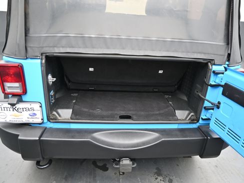 Used 2017 Jeep Wrangler Sport AWD/4WD image 13