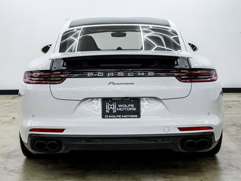 Used 2019 Porsche Panamera 4 image 6